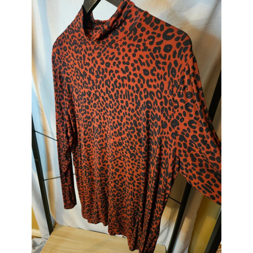 Ava & Viv Bronze Leopard Print Top Size 1x - image 4
